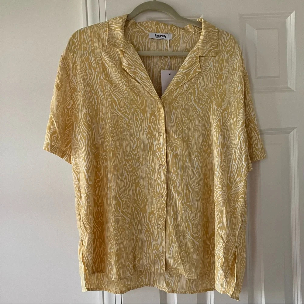 NWT Ena Pelly Golden Woodgrain Short Sleeve Shirt 100% Recycled Polyester Size 6 - Picture 2 of 7